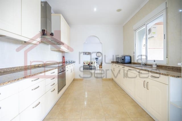 5 sovrum Villa till salu i Valle del Sol, Murcia stad med pool - 375 000 € (Ref: 9393797)