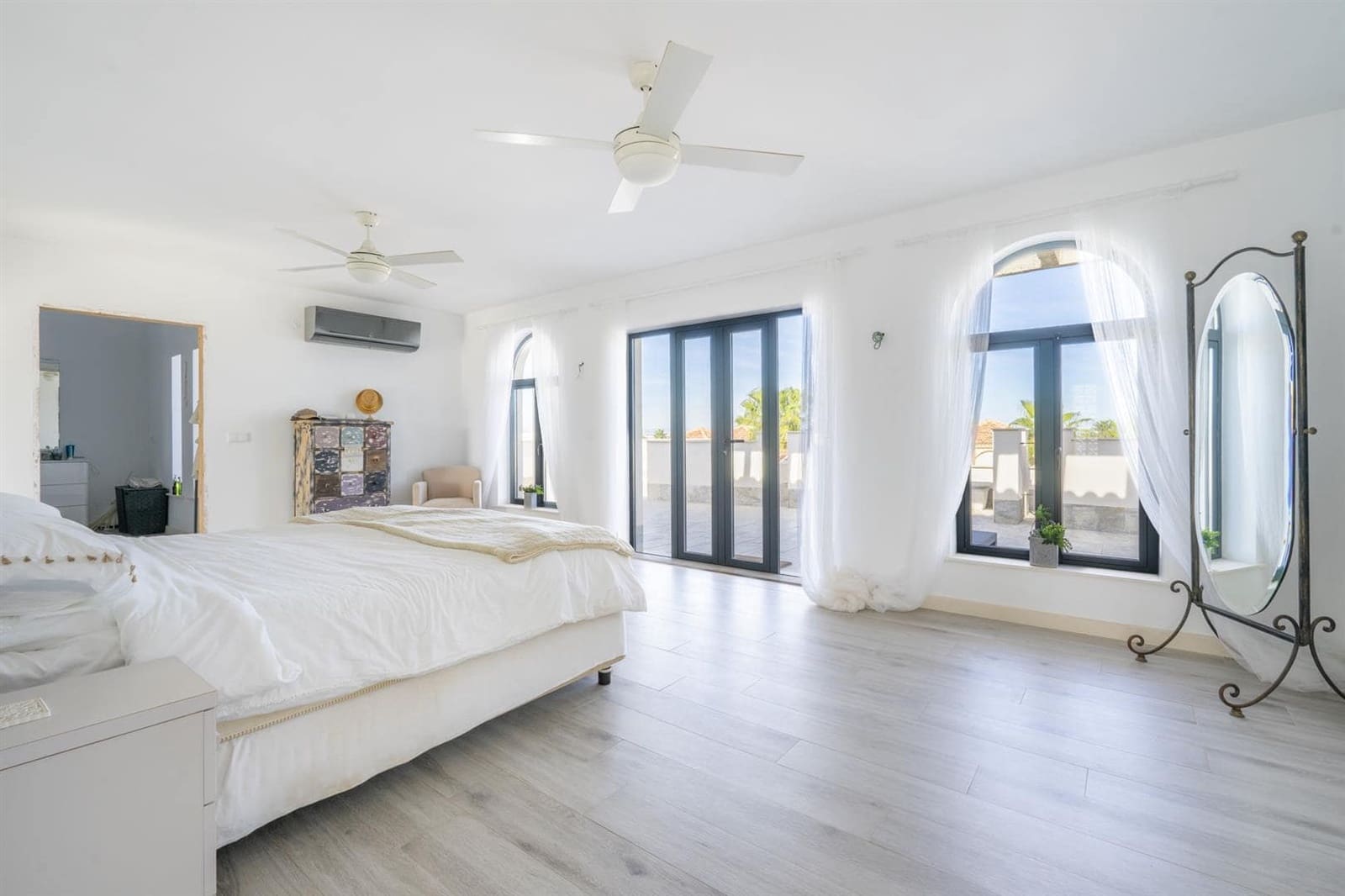 7 sypialnia Willa na sprzedaż w San Javier z basenem - 2 285 000 € (Ref: 9398200)