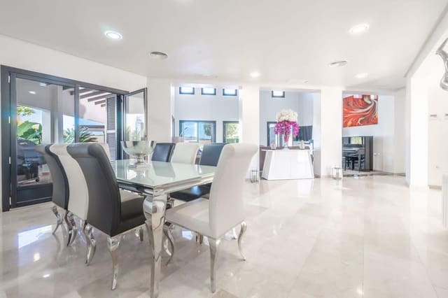 5 slaapkamer Villa te koop in El Valle Golf Resort, Murcia stad met zwembad garage - € 699.000 (Ref: 9406319)