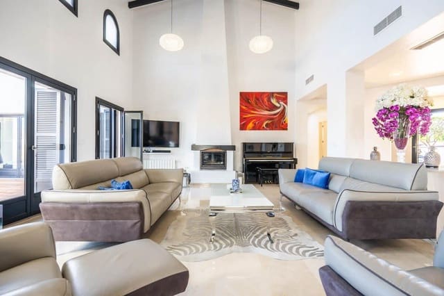 5 slaapkamer Villa te koop in El Valle Golf Resort, Murcia stad met zwembad garage - € 699.000 (Ref: 9406319)