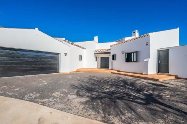 5 slaapkamer Villa te koop in El Valle Golf Resort, Murcia stad met zwembad garage - € 699.000 (Ref: 9406319)
