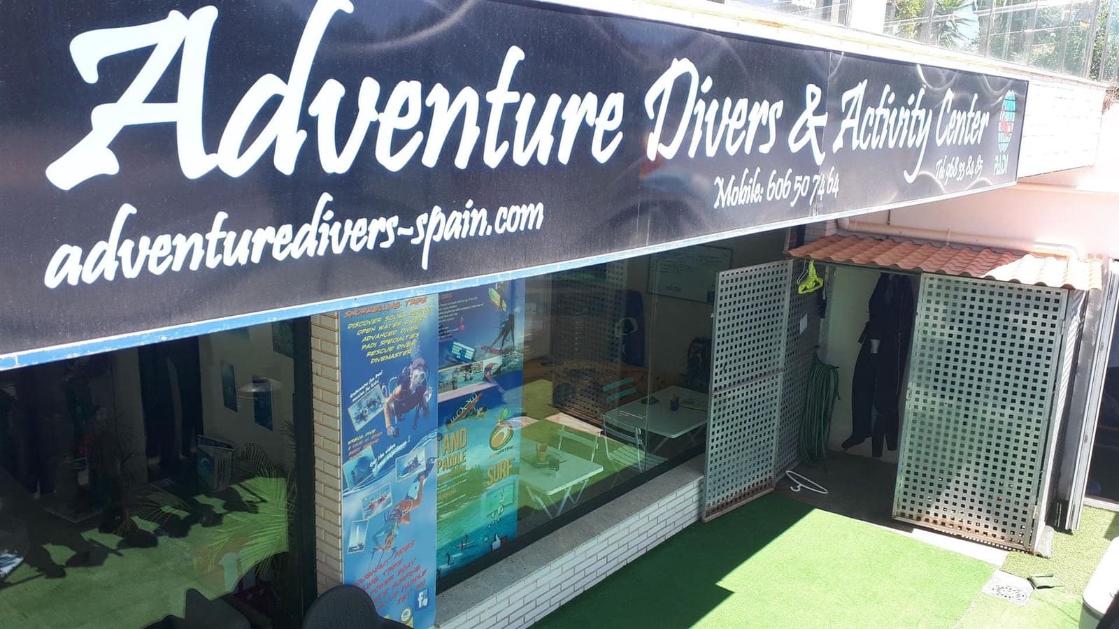 Bedrift til salgs i La Manga Club - € 160 000 (Ref: 9424345)