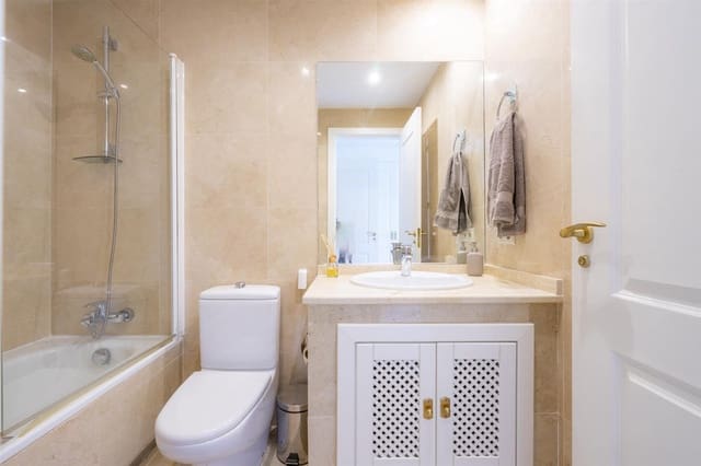 2 bedroom Apartment for sale in Roda Golf, San Javier - € 175,000 (Ref: 9426886)