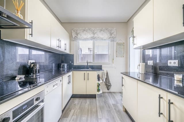 3 quarto Moradia para venda em La Torre Golf Resort, Torre-Pacheco - 390 000 € (Ref: 9445832)