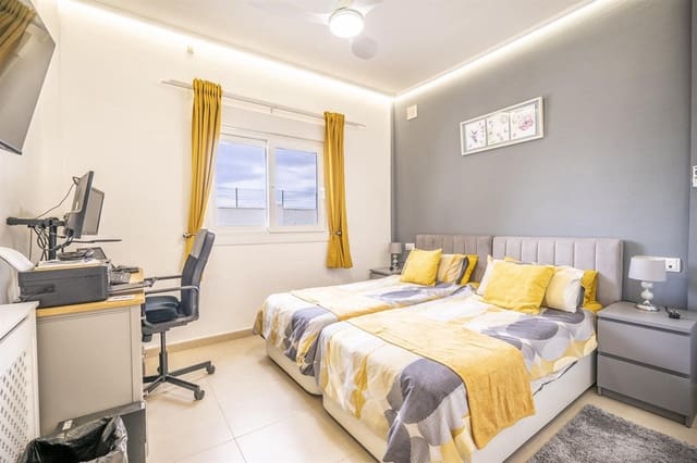 3 quarto Moradia para venda em La Torre Golf Resort, Torre-Pacheco - 390 000 € (Ref: 9445832)