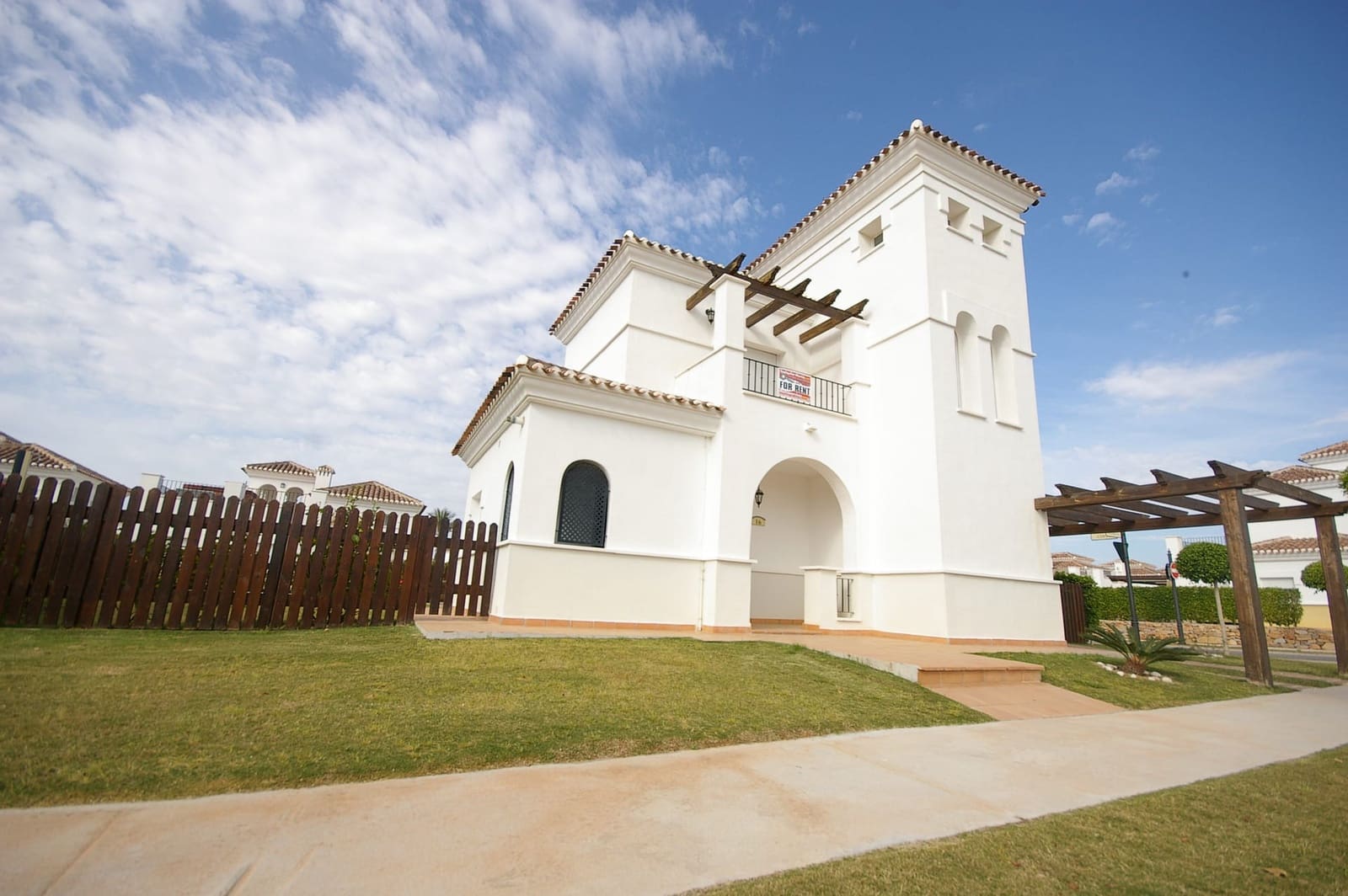 3 sovrum Villa att hyra i Roldan - 1 400 € (Ref: 9450989)