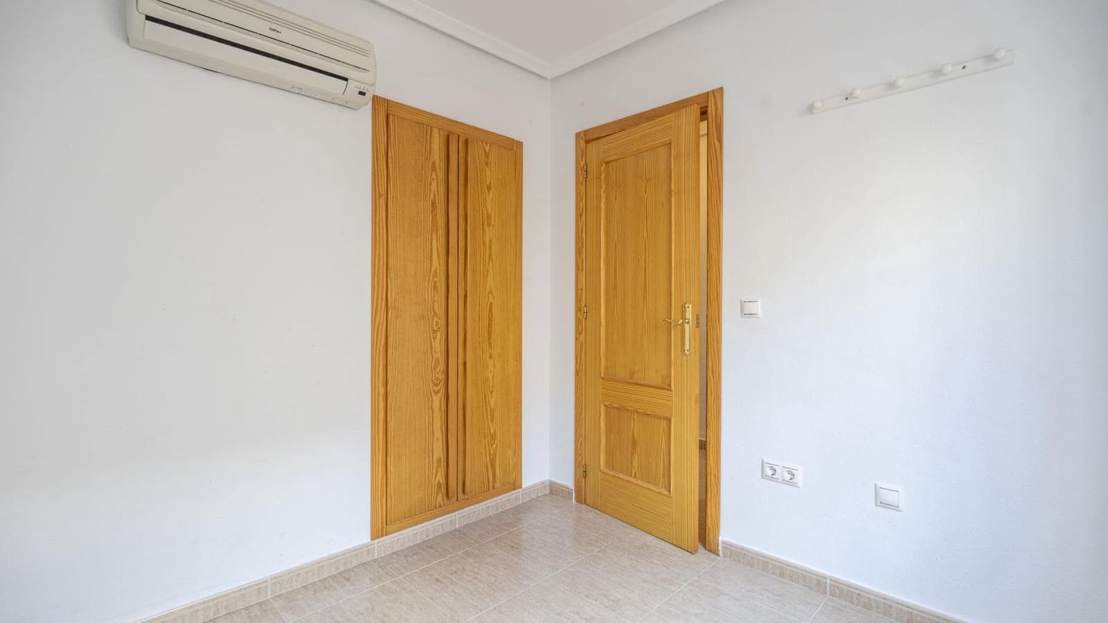 2 camera da letto Villa in vendita in Avileses - 100.000 € (Rif: 9461124)