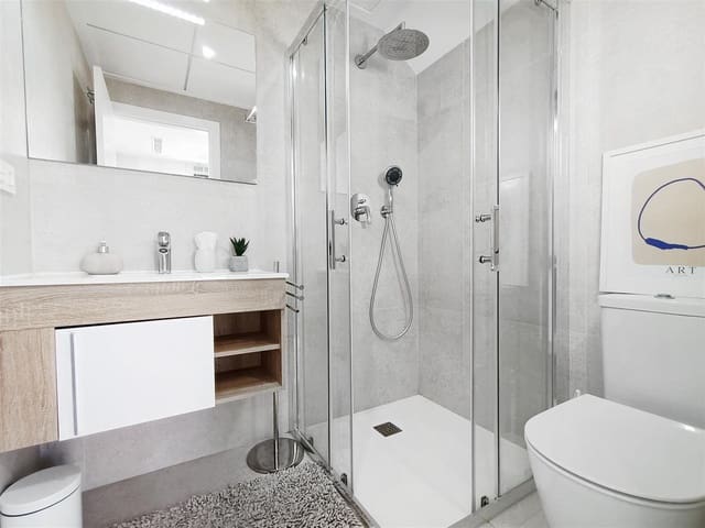 3 soveværelse Villa til salg i Villamartin, Orihuela - € 395.000 (Ref: 9468132)