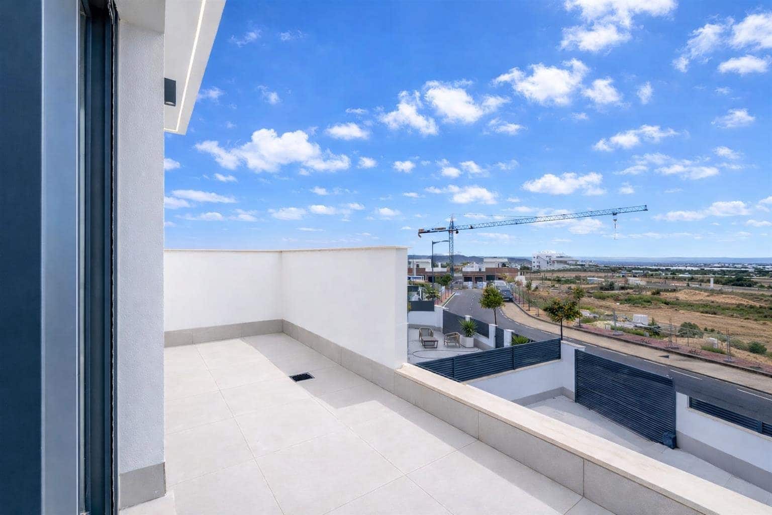 5 bedroom Villa for sale in Torre-Pacheco - € 675,000 (Ref: 9560916)