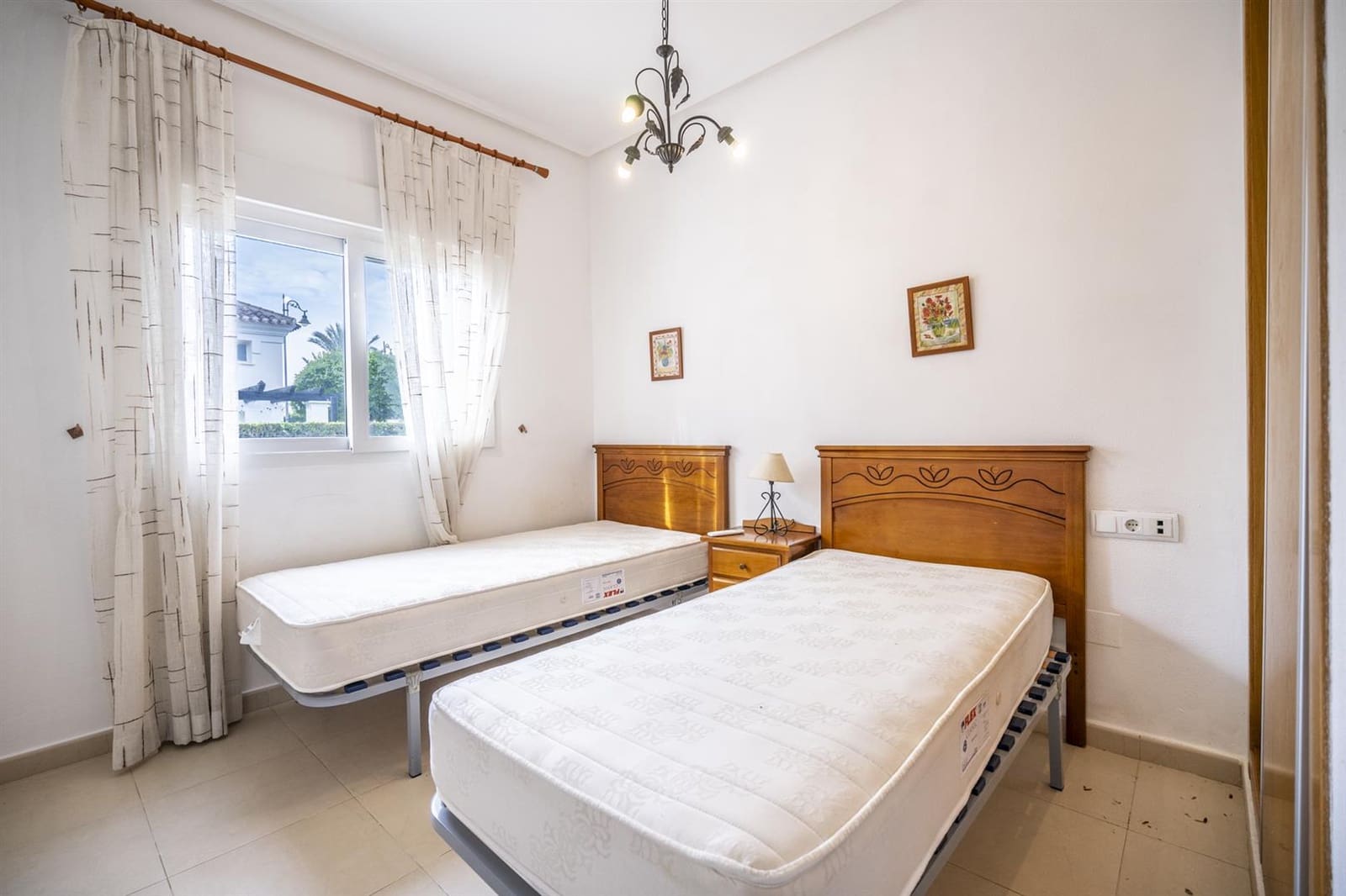 Chalet de 3 habitaciones en Roldan en venta - 360.000 € (Ref: 9610818)