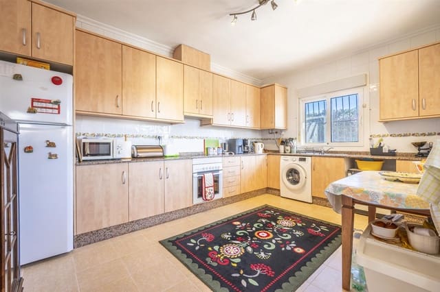 4 slaapkamer Villa te koop in Gea y Truyols, Murcia stad met zwembad garage - € 300.000 (Ref: 9629640)