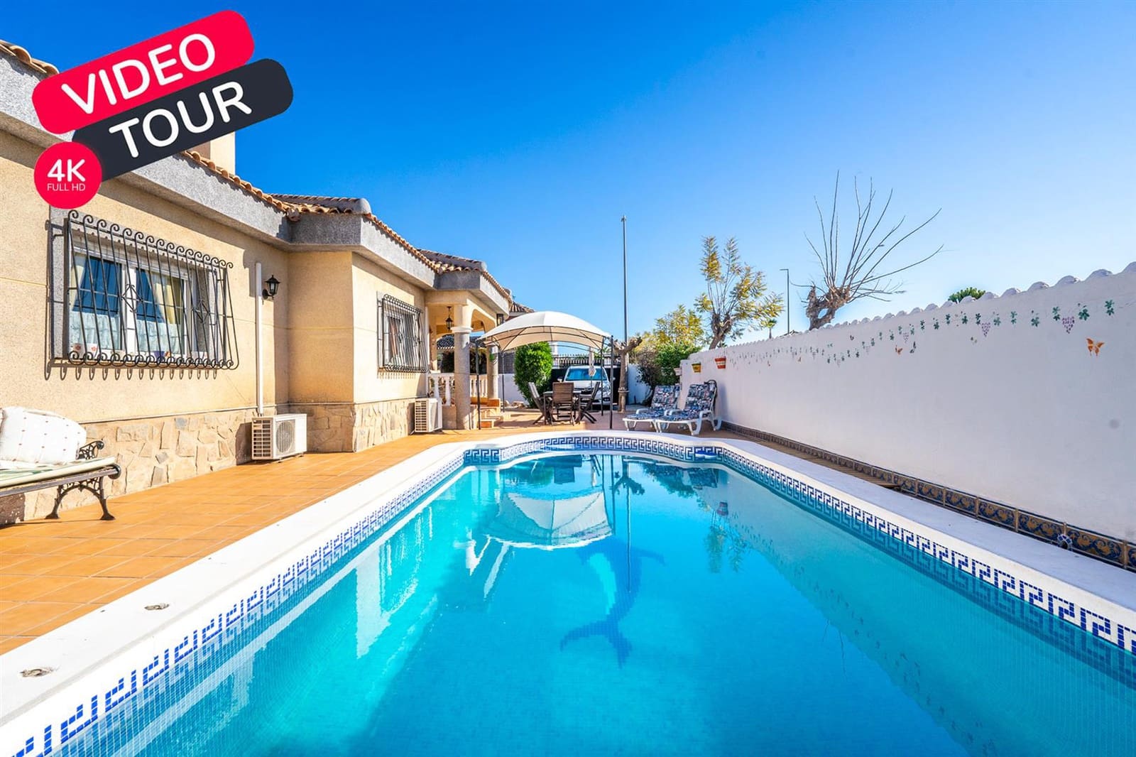 4 slaapkamer Villa te koop in Gea y Truyols met zwembad garage - € 300.000 (Ref: 9629640)