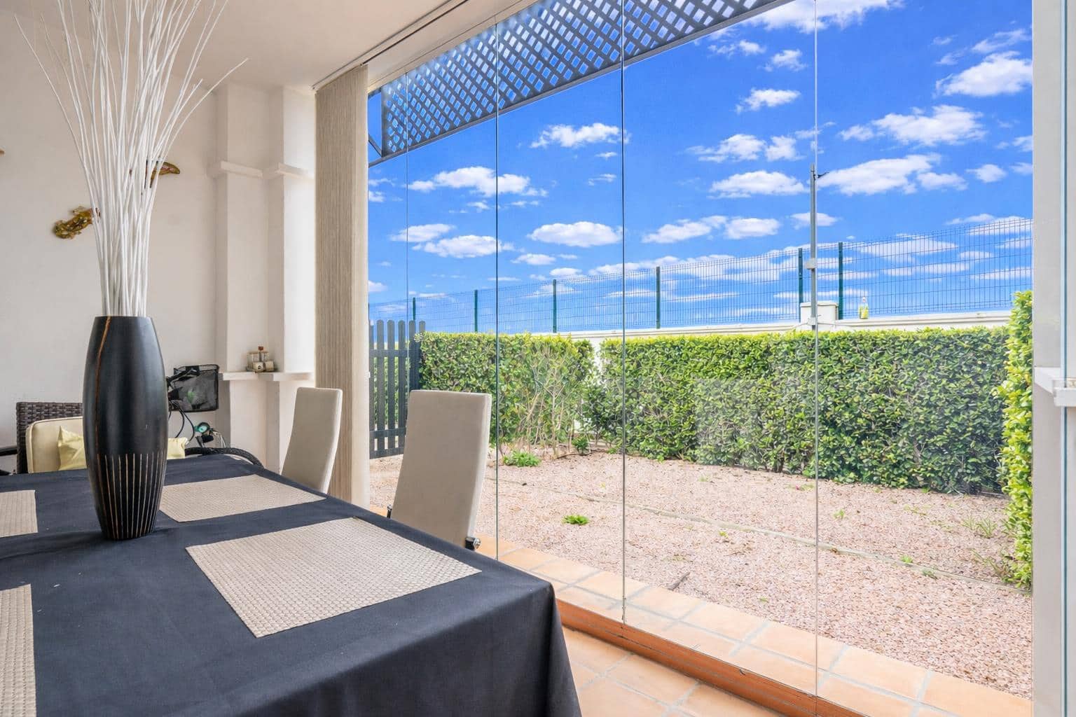 2 soveværelse Byhus til salg i Roldan - € 200.000 (Ref: 9711094)