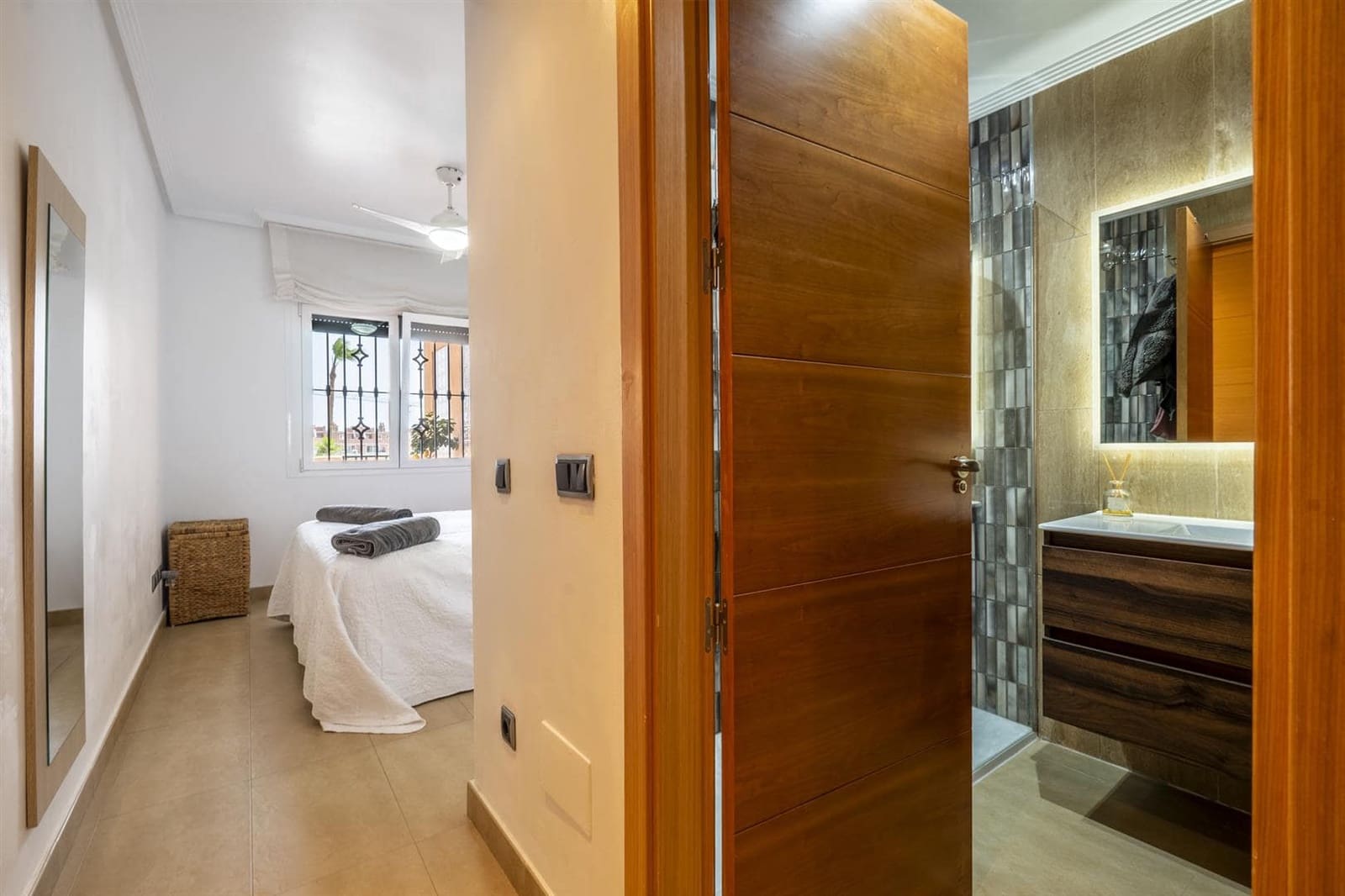 3 sypialnia Apartament na sprzedaż w Los Alcazares z basenem - 265 000 € (Ref: 9770291)