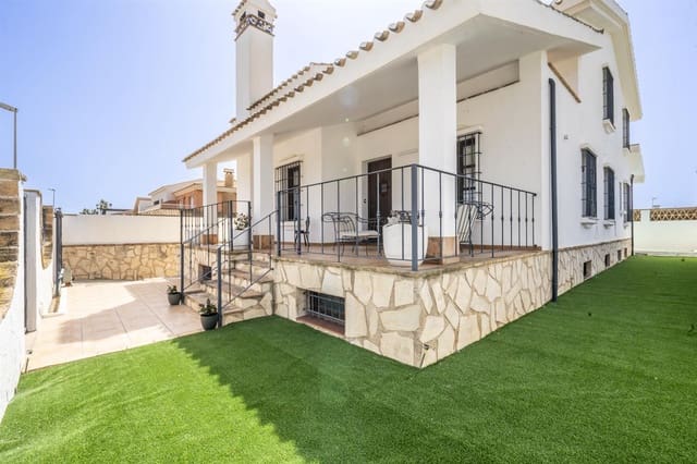 Chalet de 4 habitaciones en Ciudad, San Javier en venta con piscina garaje - 580.000 € (Ref: 9777653)