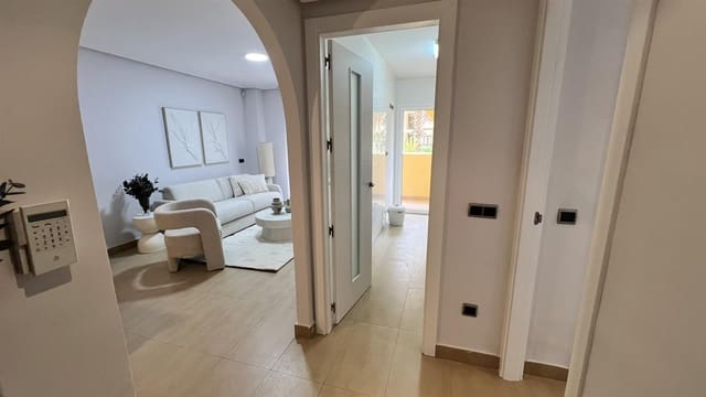 Apartamento de 1 habitación en Centro, Los Alcázares en venta con piscina garaje - 146.500 € (Ref: 9788142)