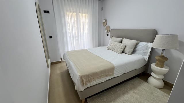 Apartamento de 1 habitación en Centro, Los Alcázares en venta con piscina garaje - 146.500 € (Ref: 9788142)