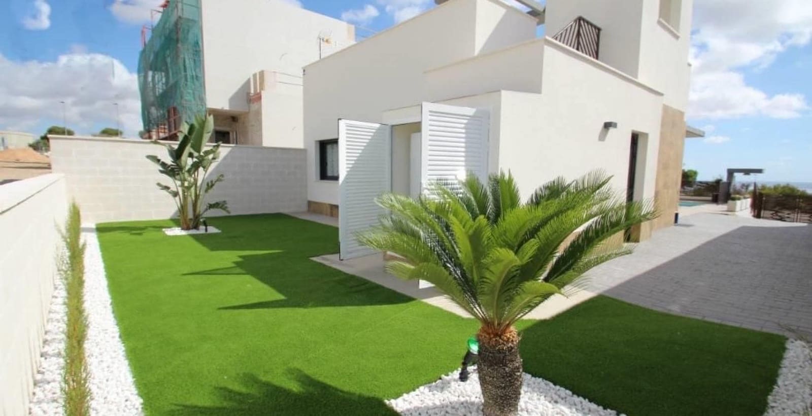 2 bedroom Villa for sale in Playa Honda - € 510,000 (Ref: 9838886)