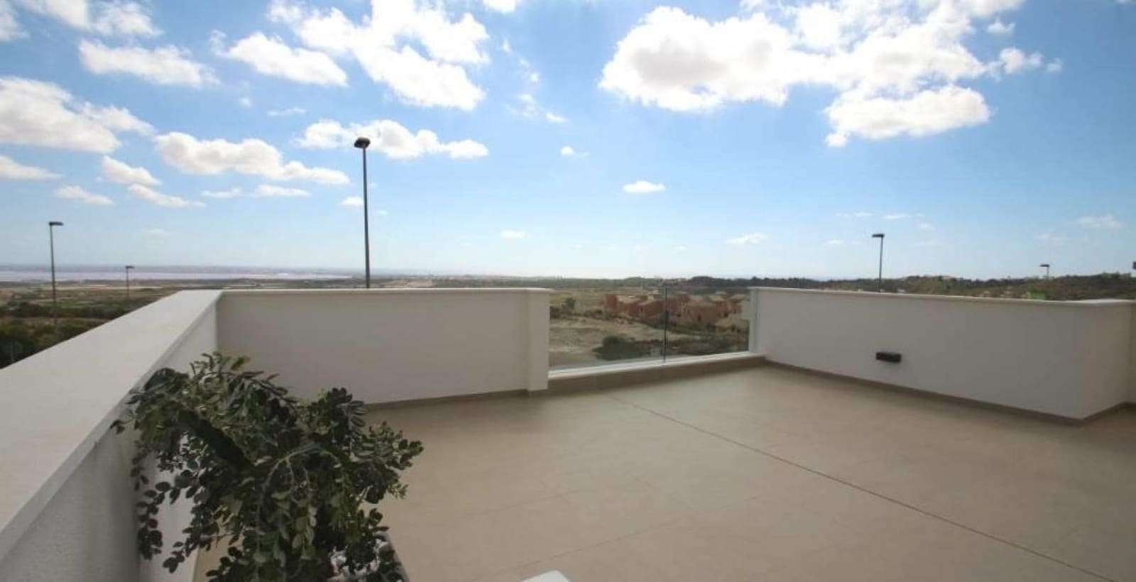 2 bedroom Villa for sale in Playa Honda - € 510,000 (Ref: 9838886)