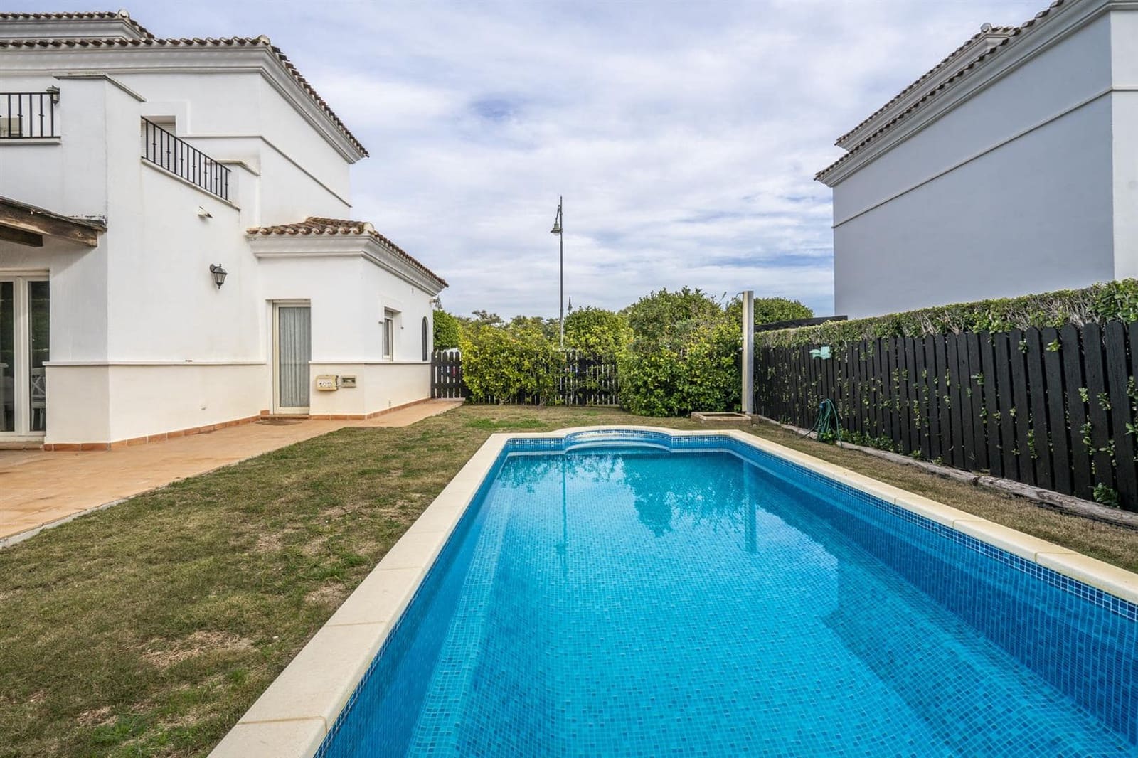 3 bedroom Villa for sale in Roldan - € 360,000 (Ref: 9842123)