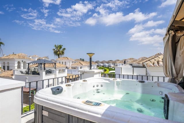 2 soverom Villa til salgs i La Torre Golf Resort, Torre-Pacheco - € 250 000 (Ref: 9856334)