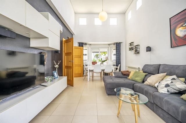 2 soverom Villa til salgs i La Torre Golf Resort, Torre-Pacheco - € 250 000 (Ref: 9856334)