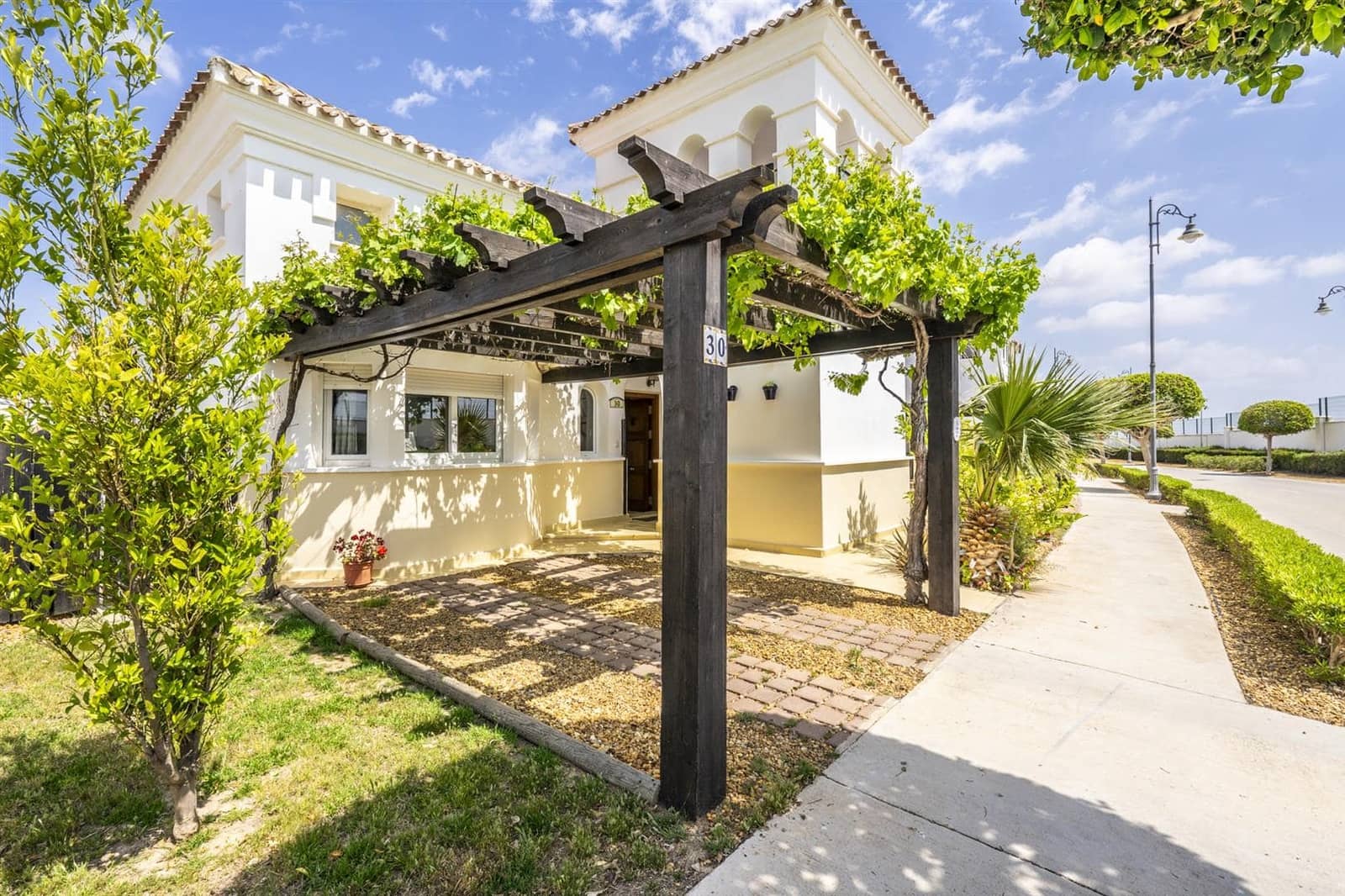 2 soverom Villa til salgs i La Torre Golf Resort - € 250 000 (Ref: 9856334)