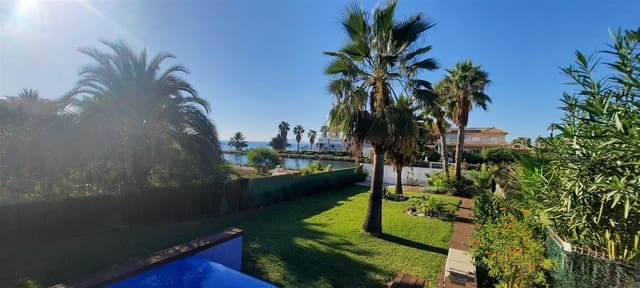 5 makuuhuone Huvila myytävänä paikassa La Manga del Mar Menor - 675 000 € (Ref: 9861528)