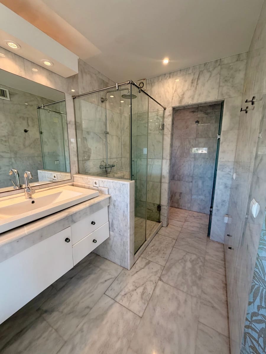 5 makuuhuone Huvila myytävänä paikassa La Manga del Mar Menor - 685 000 € (Ref: 9861528)