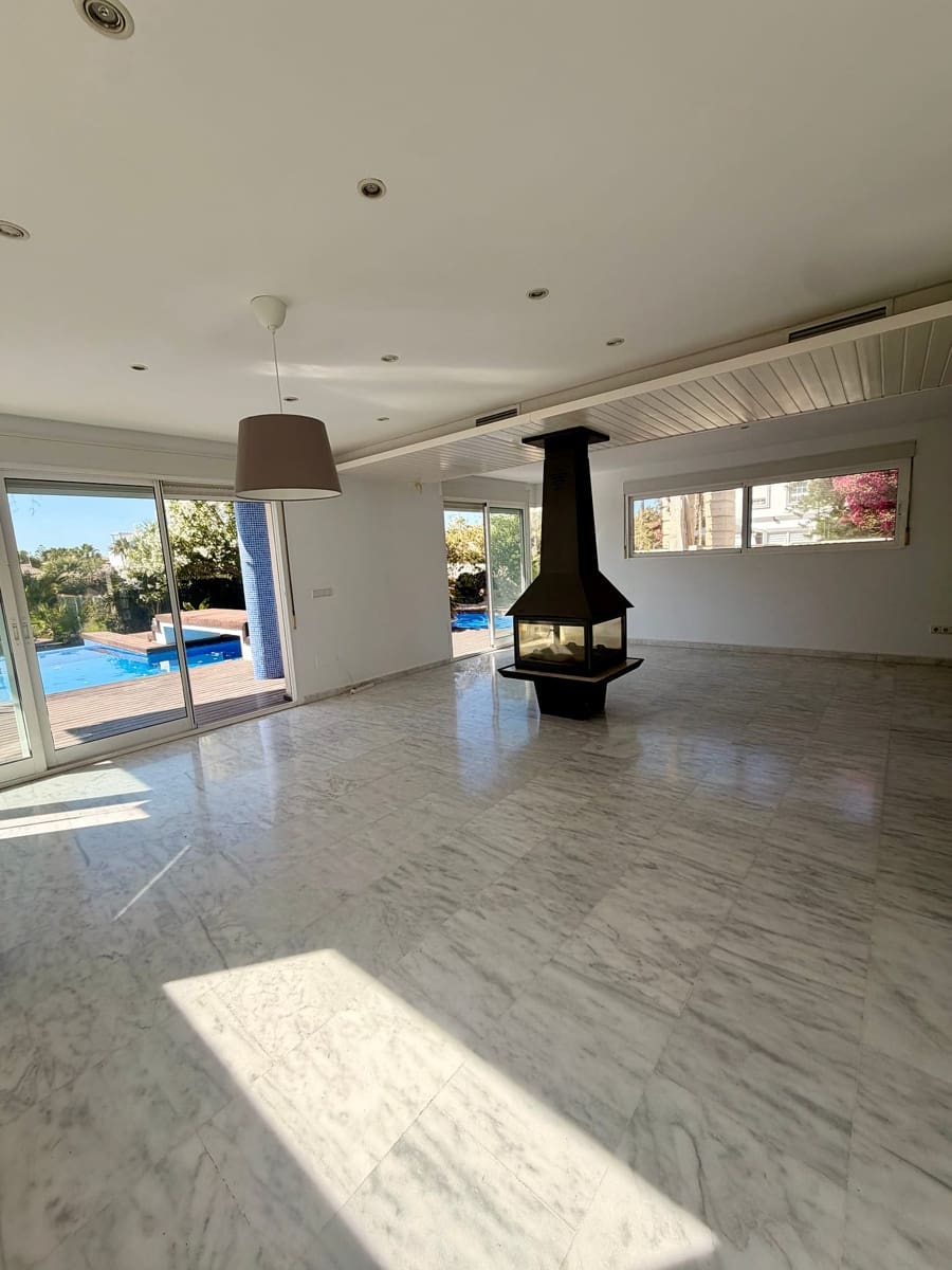 5 makuuhuone Huvila myytävänä paikassa La Manga del Mar Menor - 685 000 € (Ref: 9861528)