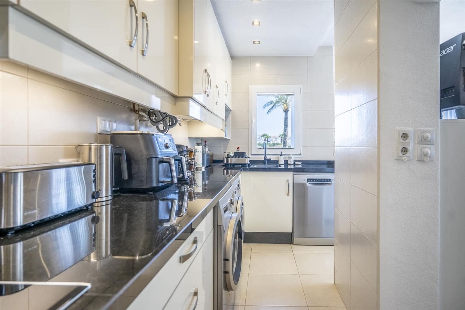 2 bedroom Townhouse for sale in La Torre Golf Resort - € 240,000 (Ref: 9875671)