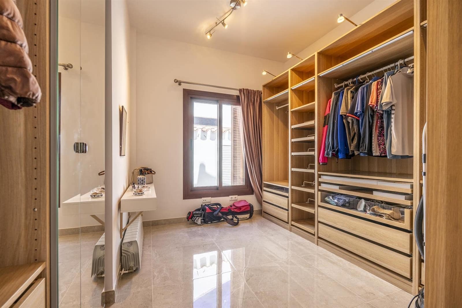4 chambre Villa/Maison à vendre à El Valle Golf Resort - 635 000 € (Ref: 9912500)