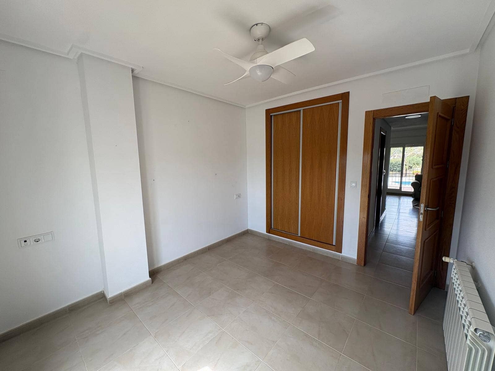 2 soveværelse Lejlighed til leje i Roldan med garage - € 650 (Ref: 9923216)