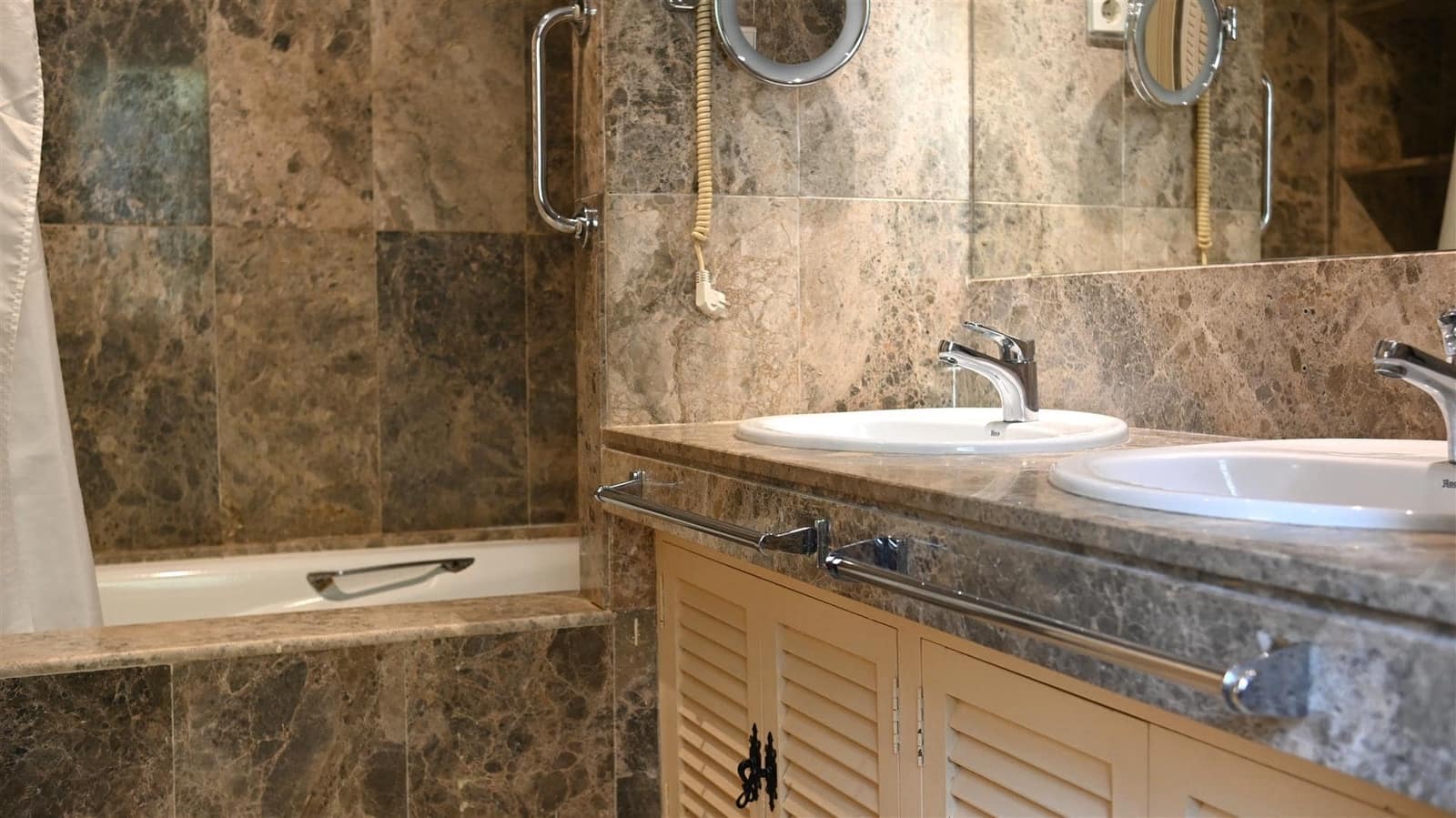 1 chambre Appartement à vendre à Atamaria - 120 000 € (Ref: 9928714)