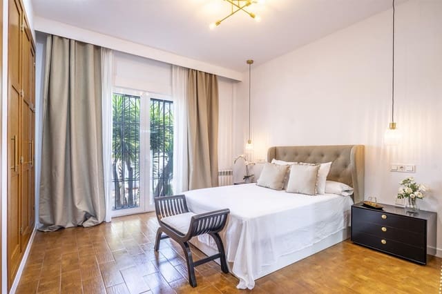 Chalet de 4 habitaciones en Beniel en venta con piscina - 595.000 € (Ref: 9932807)