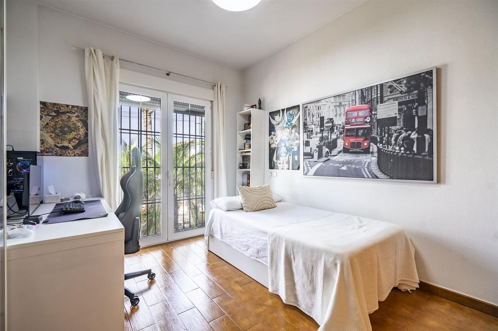 Chalet de 4 habitaciones en Beniel en venta con piscina - 595.000 € (Ref: 9932807)