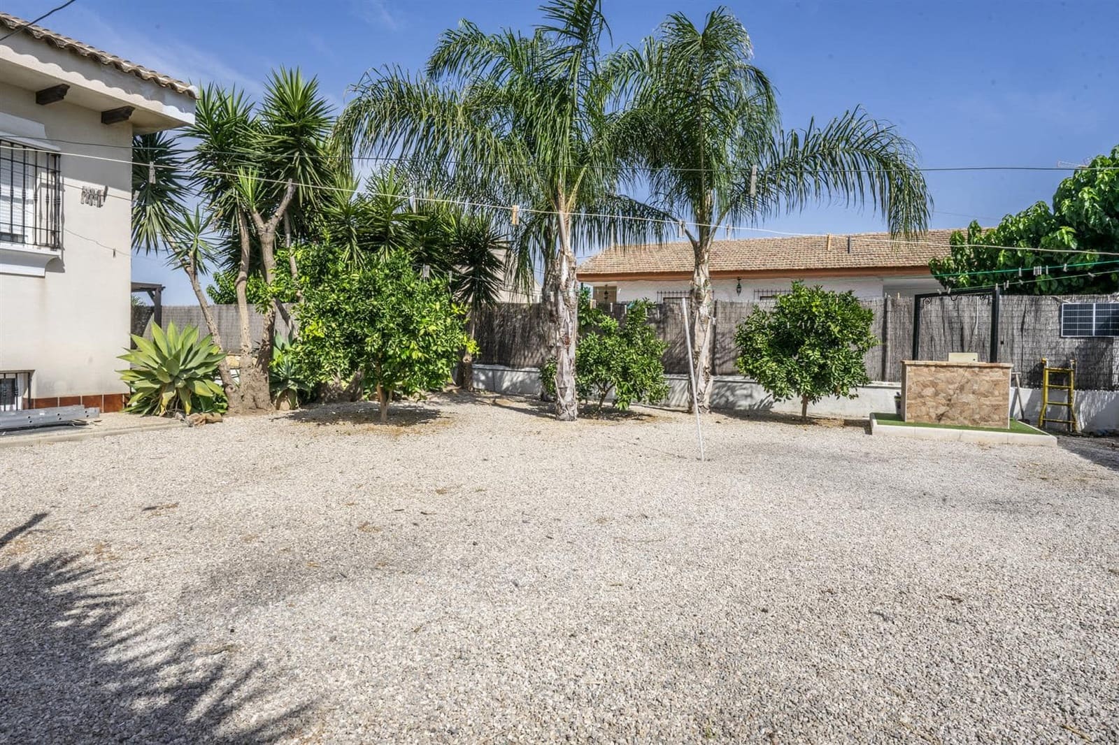 Chalet de 4 habitaciones en Beniel en venta con piscina - 595.000 € (Ref: 9932807)