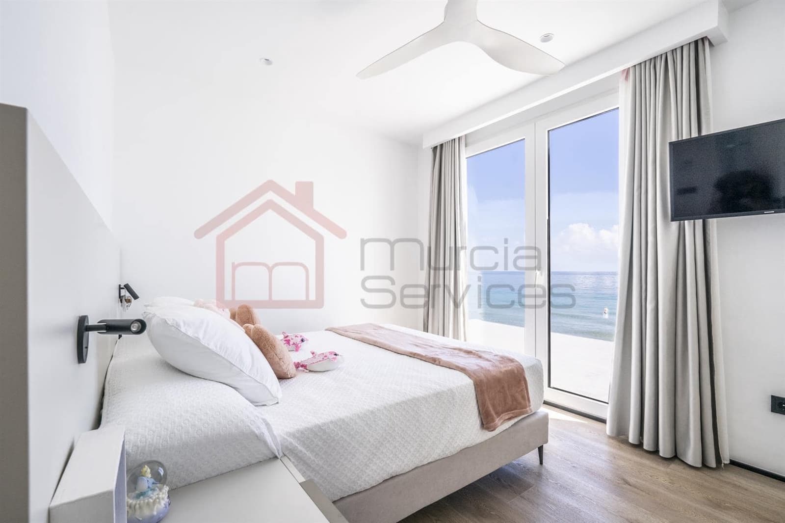 3 makuuhuone Huvila myytävänä paikassa La Manga del Mar Menor - 1 650 000 € (Ref: 9939323)