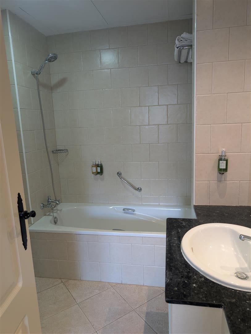 2 chambre Appartement à vendre à La Manga Club avec piscine - 155 000 € (Ref: 9953705)