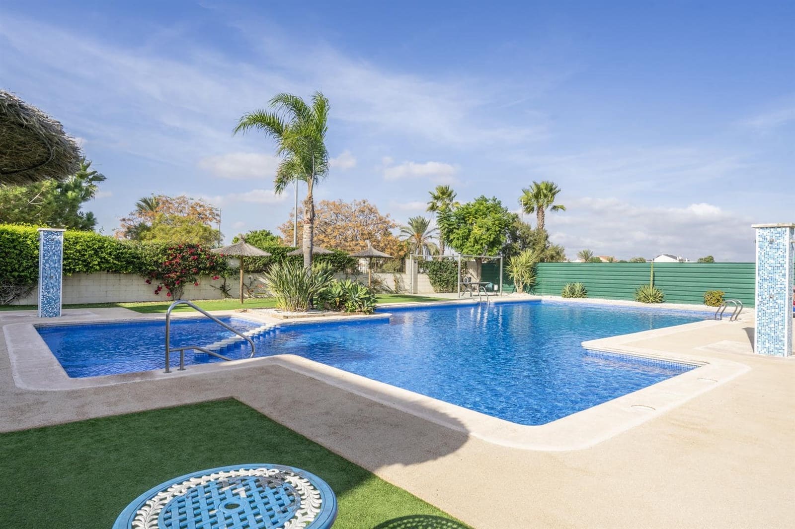3 sovrum Hus till salu i San Cayetano med pool - 195 000 € (Ref: 9953707)