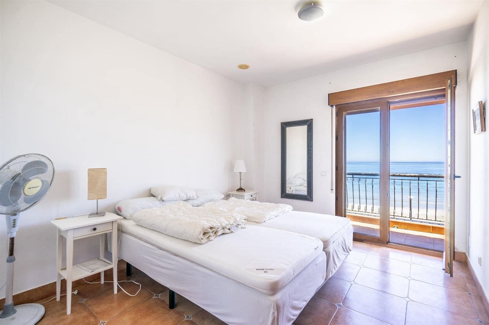 6 bedroom Villa for sale in Cabo de Palos with garage - € 2,500,000 (Ref: 9958746)