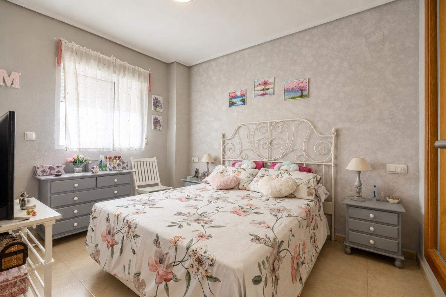 2 soveværelse Lejlighed til salg i La Torre Golf Resort - € 168.000 (Ref: 9958747)