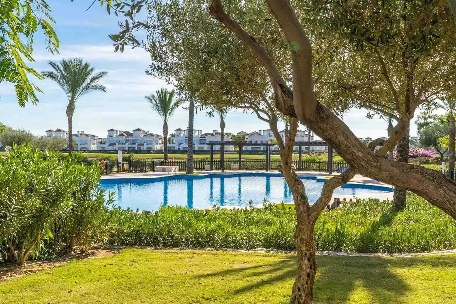 2 soveværelse Lejlighed til salg i La Torre Golf Resort - € 168.000 (Ref: 9958747)