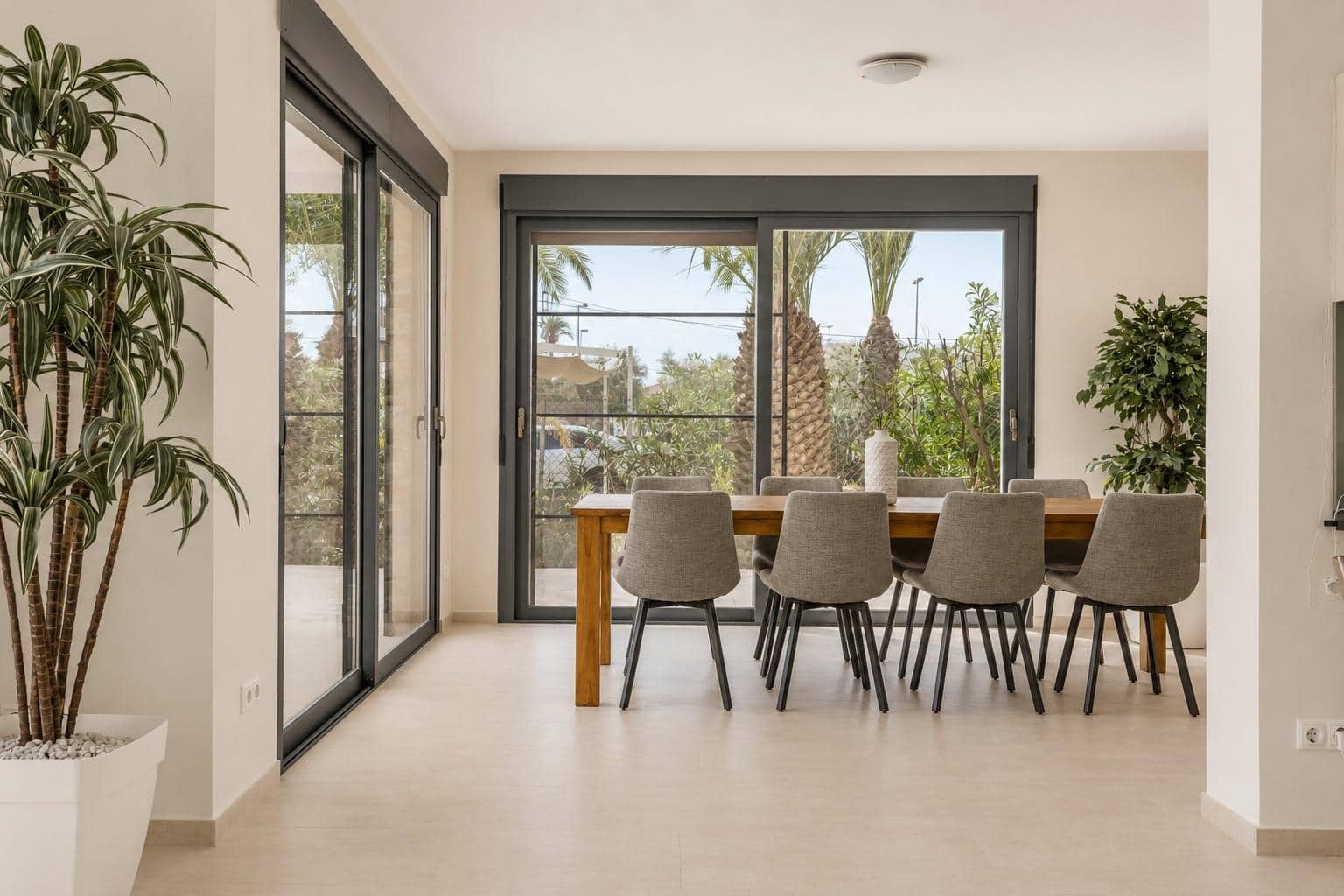 5 camera da letto Villa in vendita in El Carmoli - 1.000.000 € (Rif: 9996613)