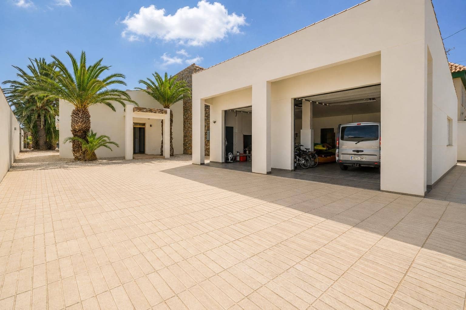 5 camera da letto Villa in vendita in El Carmoli - 1.000.000 € (Rif: 9996613)