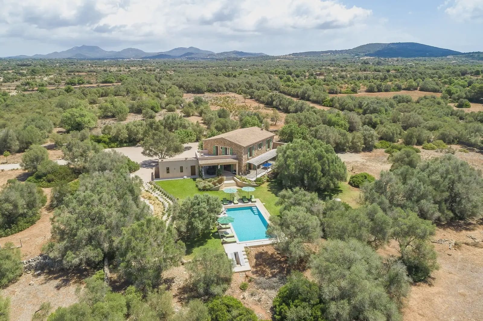 Finca/Maison de Campagne de 5 chambres à louer à Felanitx avec piscine - 20 000 € (Ref: 10004571)