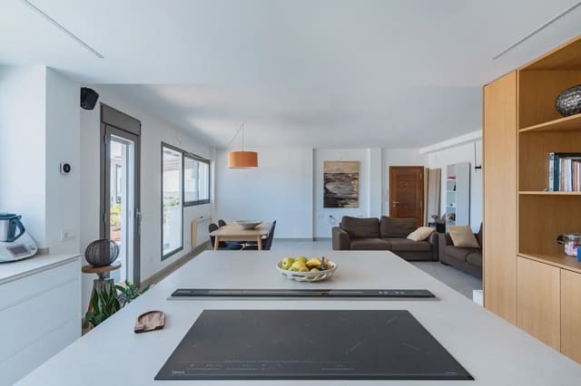 1 makuuhuone Ullakkoasunto myytävänä paikassa Llucmajor - 250 000 € (Ref: 10009686)