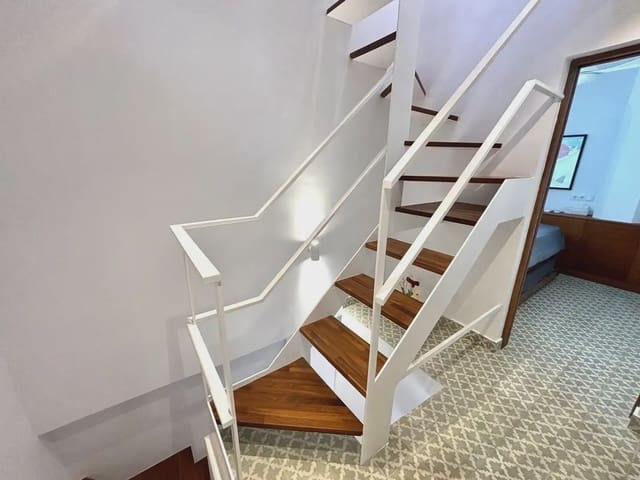 Appartement de 2 chambres à louer à Cort, Palma de Mallorca - 1 400 € (Ref: 10019745)