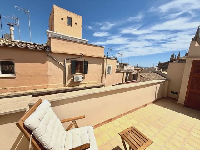 Appartement de 2 chambres à louer à Cort, Palma de Mallorca - 1 400 € (Ref: 10019745)