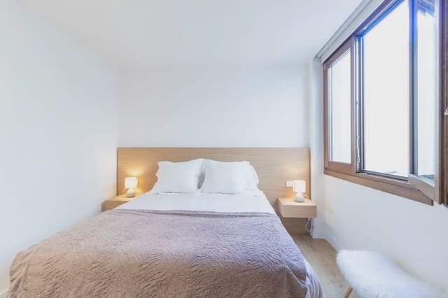 2 slaapkamer Flat te huur in Santa Catalina, Palma de Mallorca - € 1.700 (Ref: 10019746)